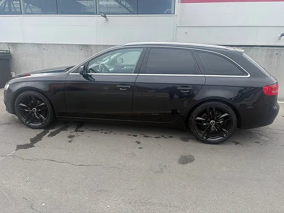 Audi A4 2012 photo 5