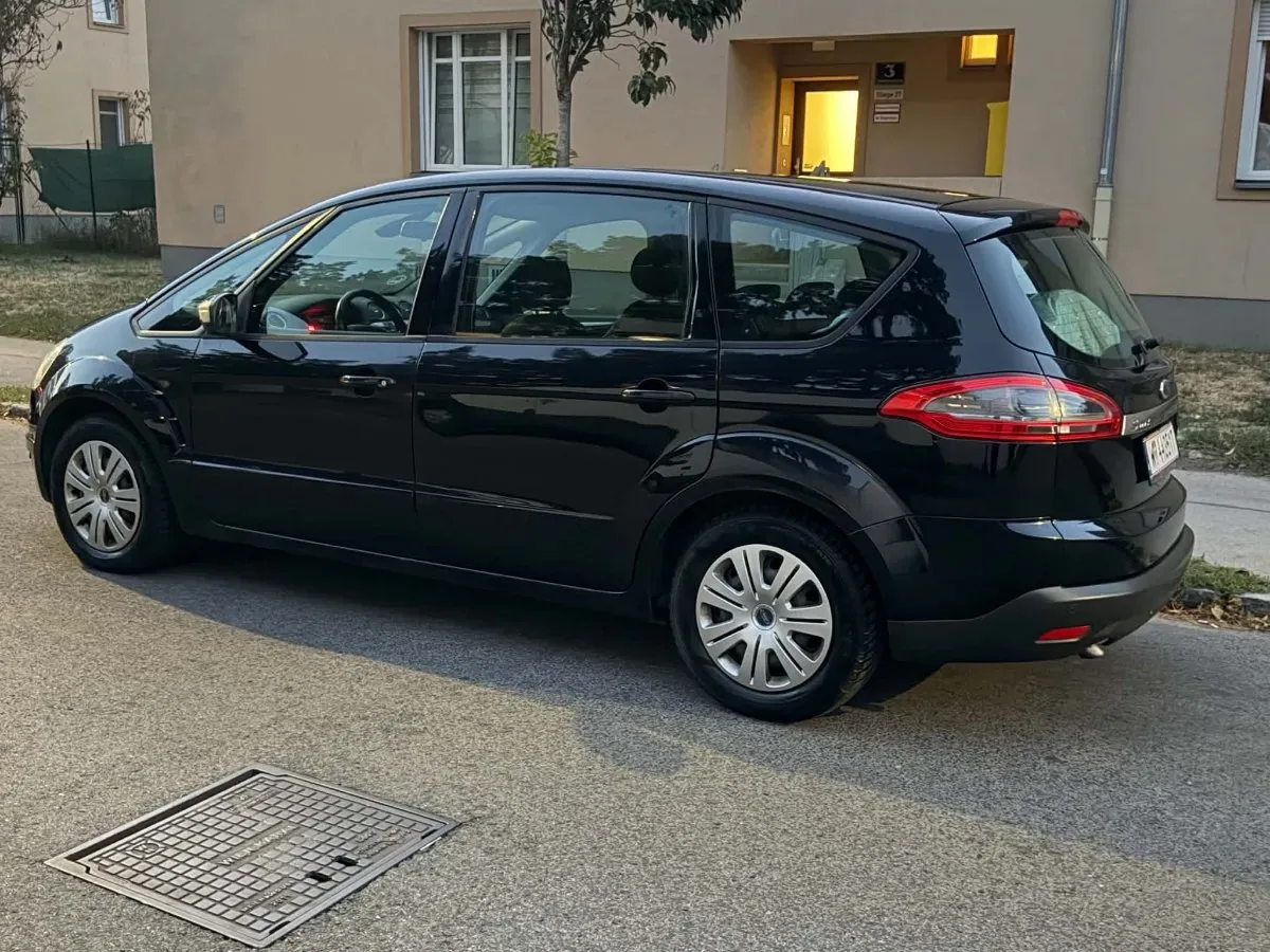 Ford S-Max