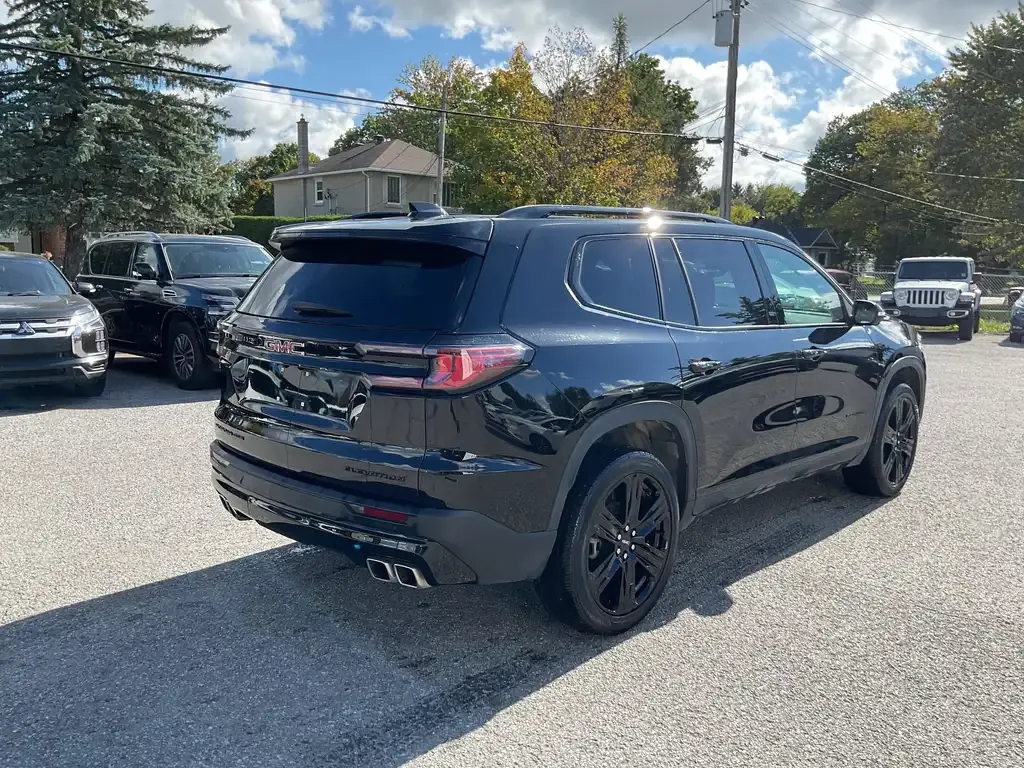 GMC Acadia 2025 photo 2