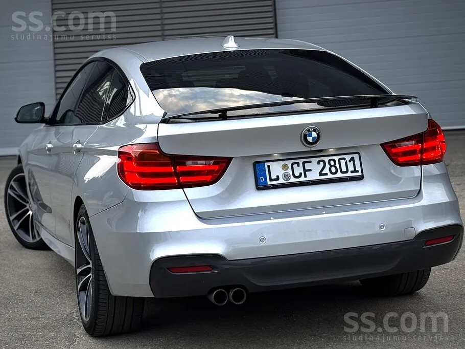 BMW 330 2015 photo 4