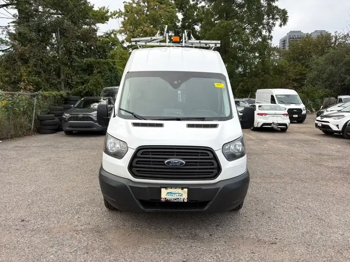 Ford Transit 2017 photo 2