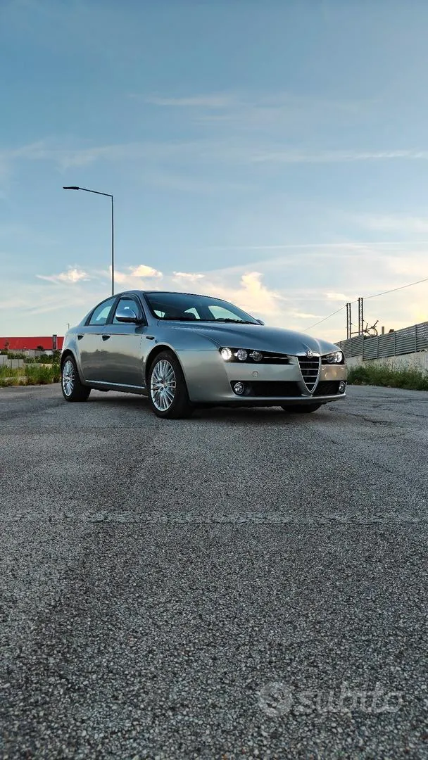 Alfa Romeo 159 2009 photo 2