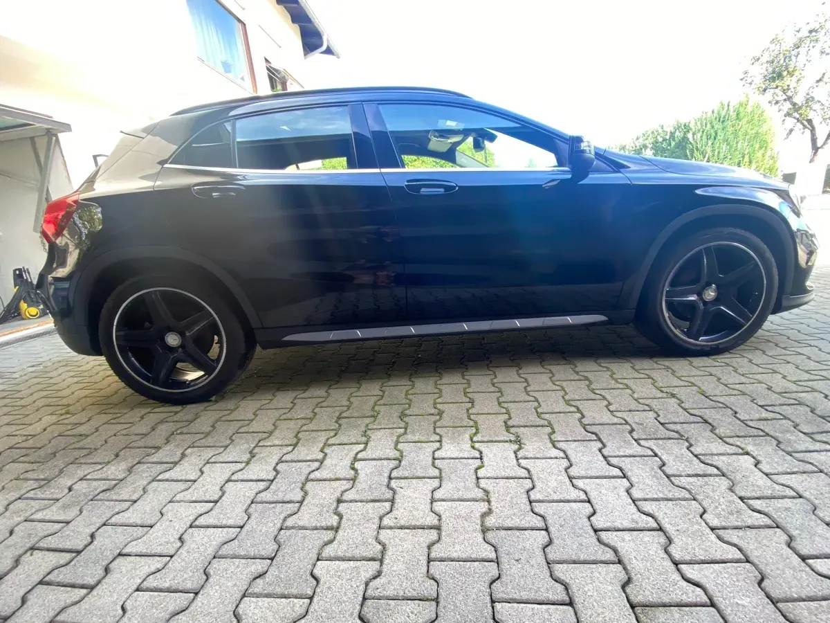 Mercedes-Benz Gla Class 2014 photo 2