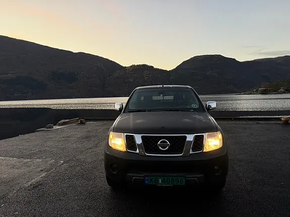 Nissan Navara 2011 photo 4
