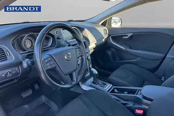 Volvo V40 2018 photo 5