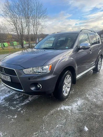 Mitsubishi Outlander 2011 photo 5