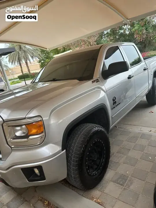 GMC Sierra 2014 photo 2