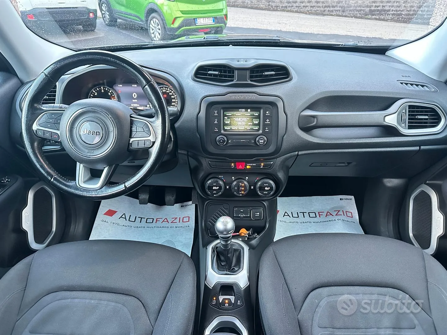 Jeep Renegade 2015 photo 2