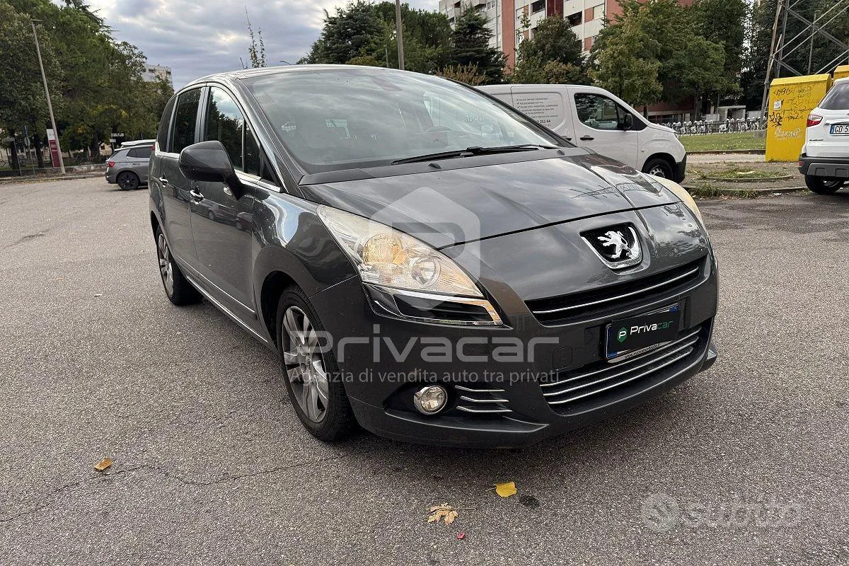 Peugeot 5008 2011 photo 3