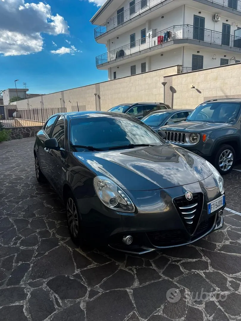 Alfa Romeo Giulietta 2015 photo 3