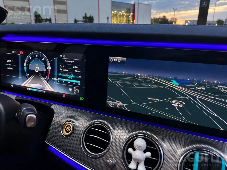 Mercedes-Benz E220 2017 photo 4
