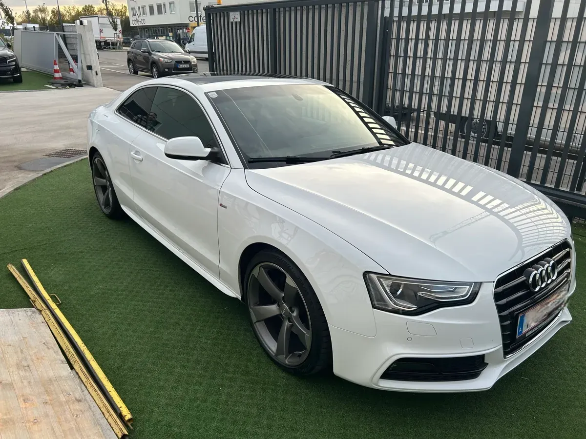 Audi A5 2012 photo 3