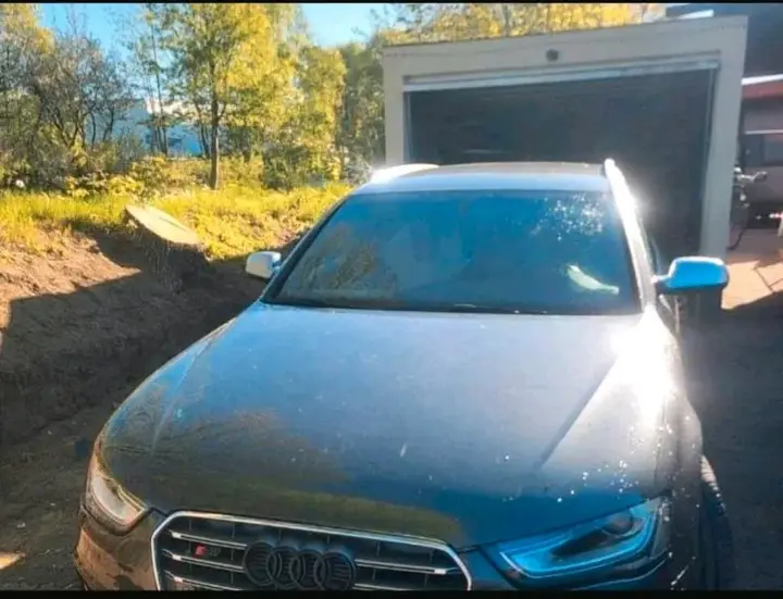 Audi S4 B8