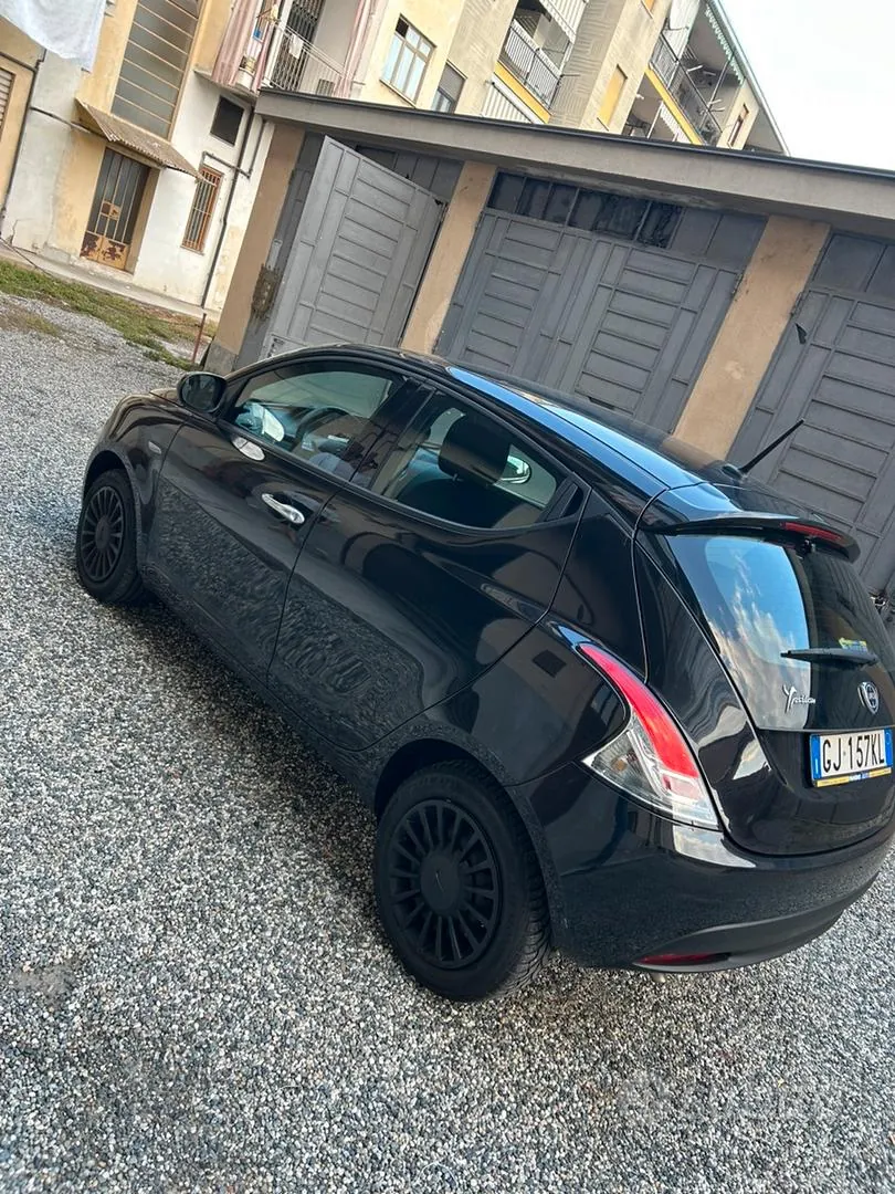 Lancia Ypsilon 2022 photo 3