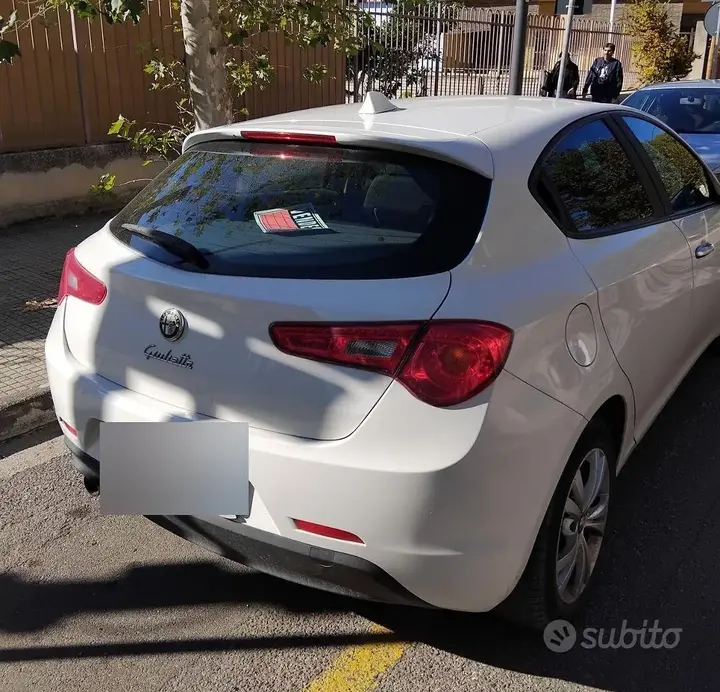 Alfa Romeo Giulietta 2012 photo 2