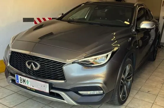 Infiniti Qx30