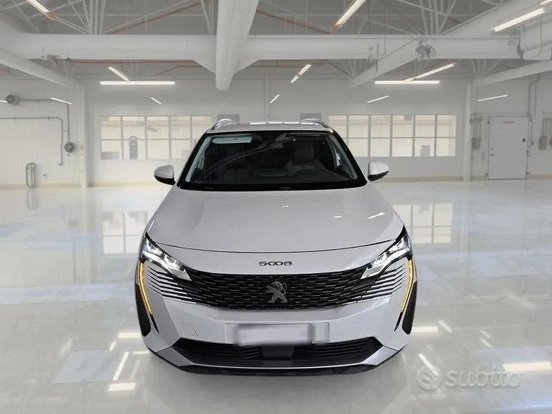 Peugeot 5008 2021 photo 2