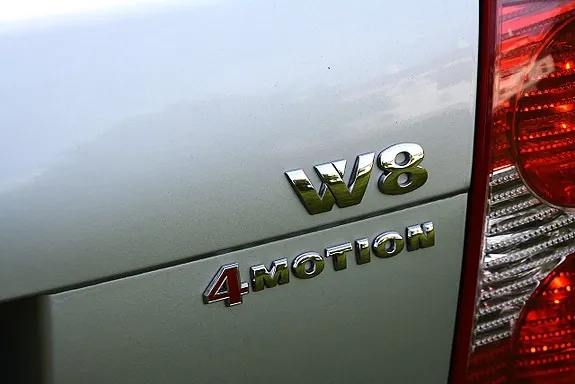 Volkswagen Passat 2002 photo 2