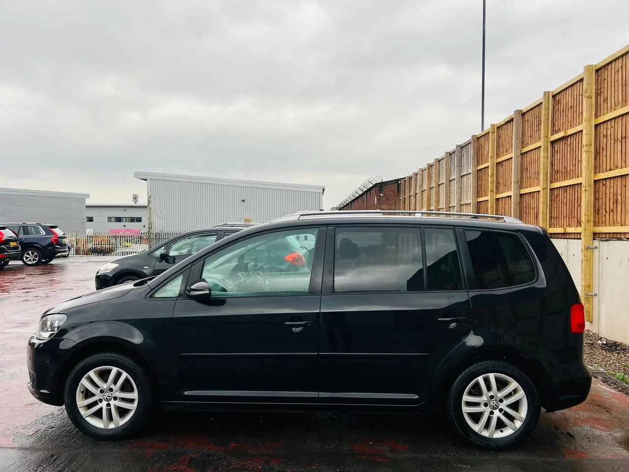 Volkswagen Touran 2014 photo 5