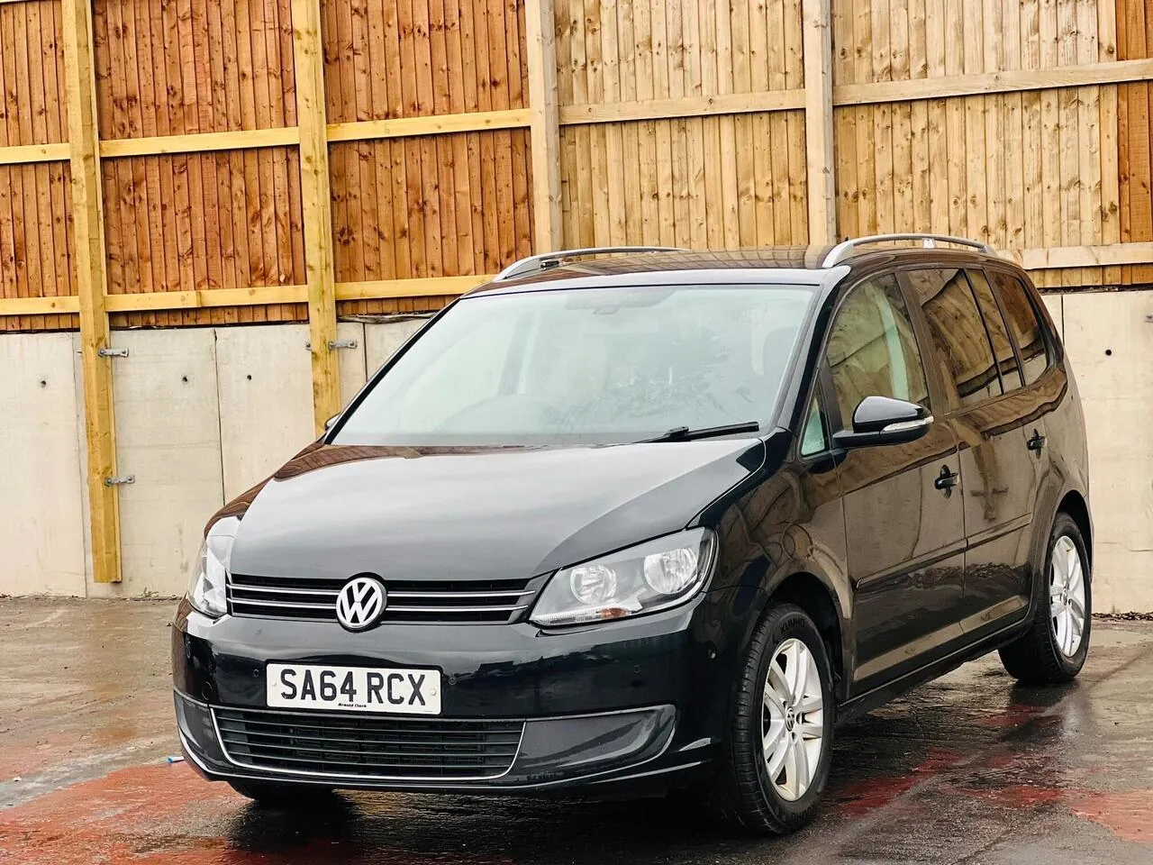 Volkswagen Touran 2014 photo 4