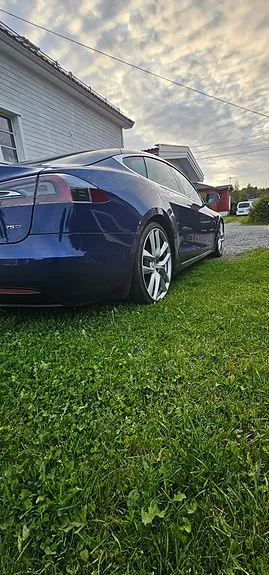 Tesla Model S 2018 photo 3