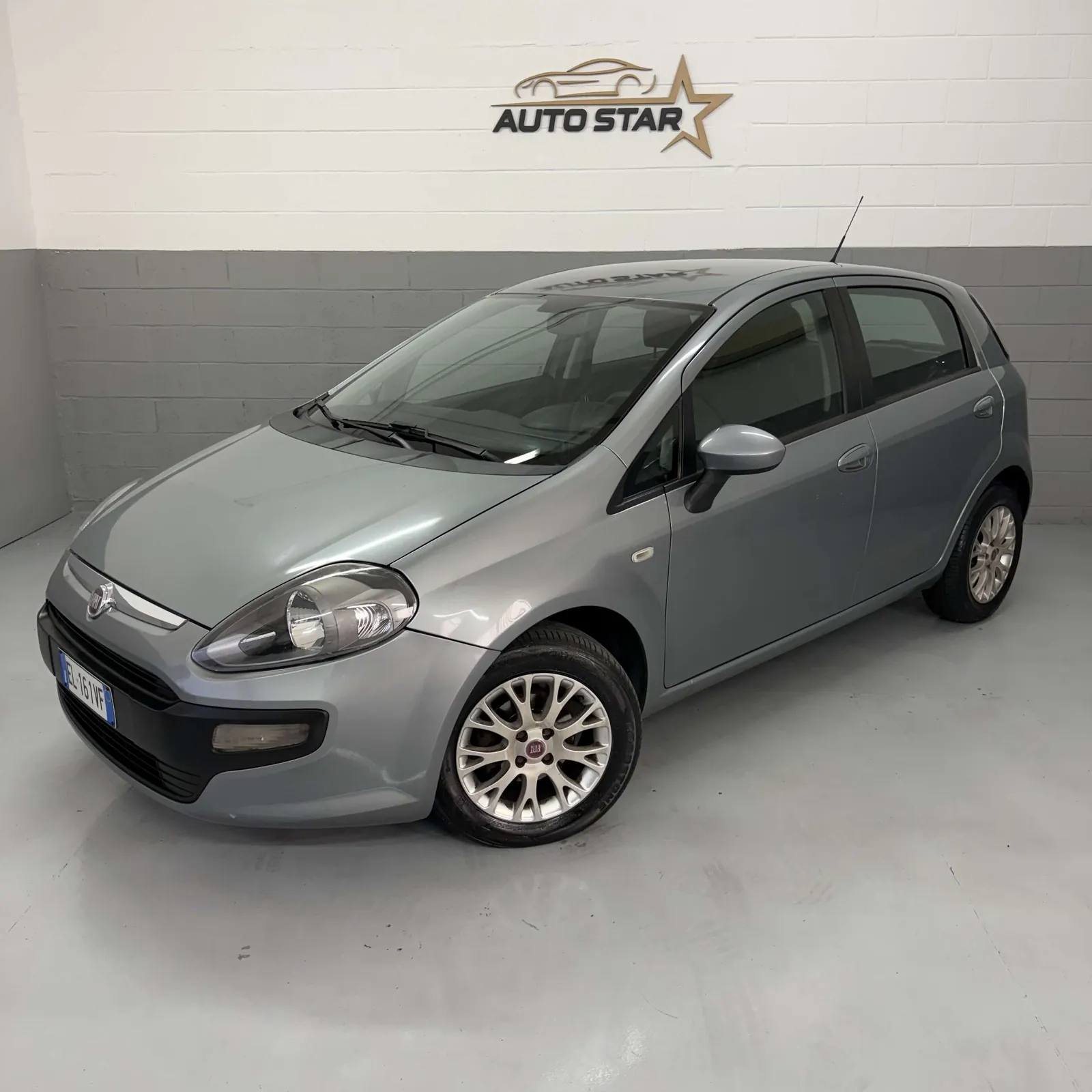 Fiat Punto Evo 2012 photo 2