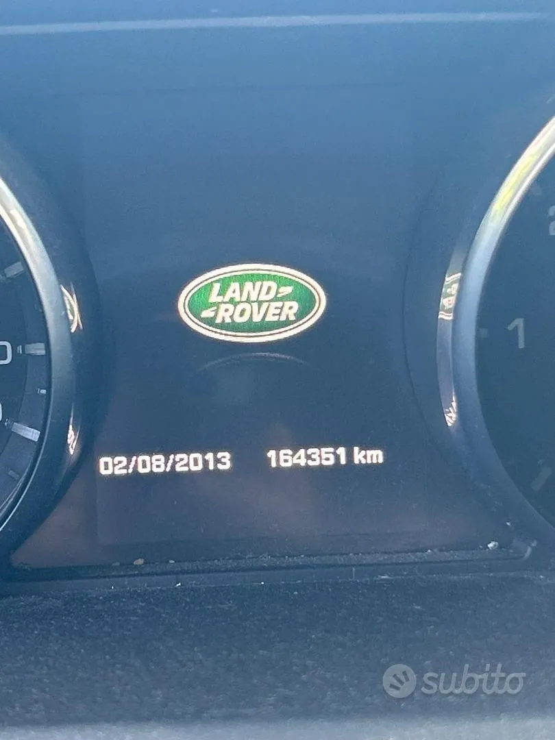 Land Rover Discovery Sport 2024 photo 4