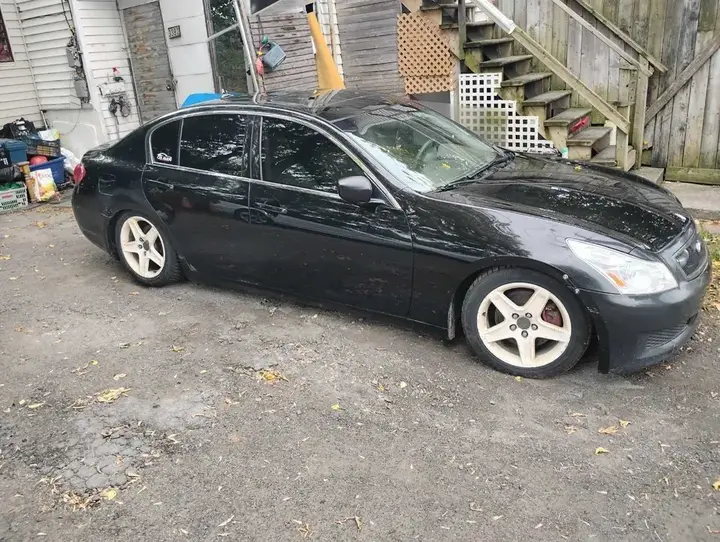 Infiniti G37X 2009 photo 3