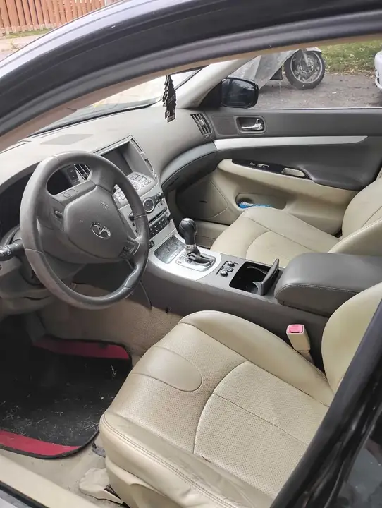 Infiniti G37X 2009 photo 5
