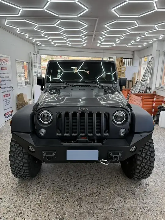 Jeep Wrangler 2019 photo 2