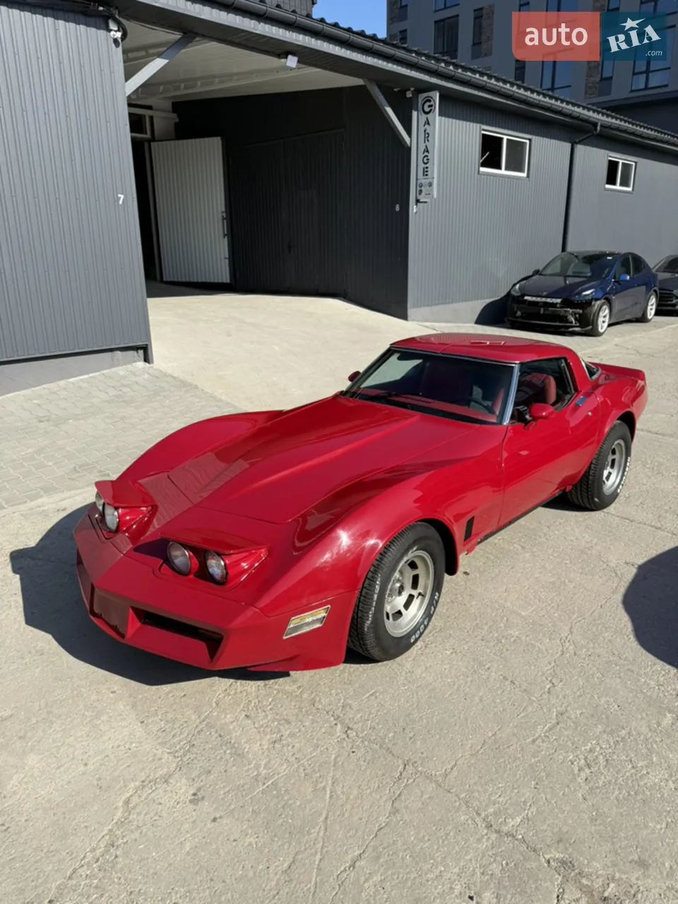 Chevrolet Corvette 1981 photo 2
