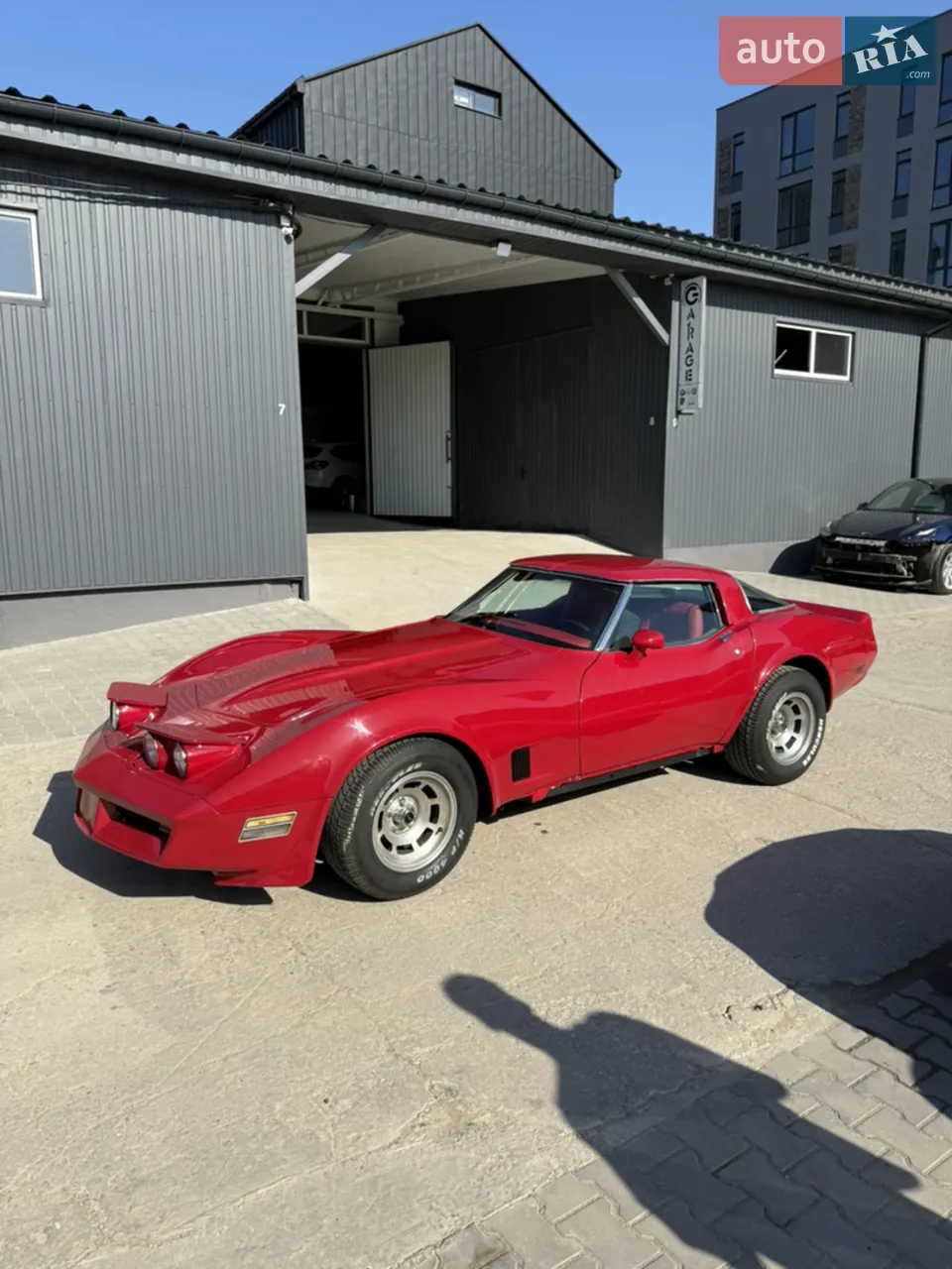 Chevrolet Corvette 1981 photo 4