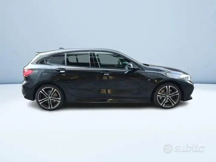 BMW 1 Series 2023 photo 4
