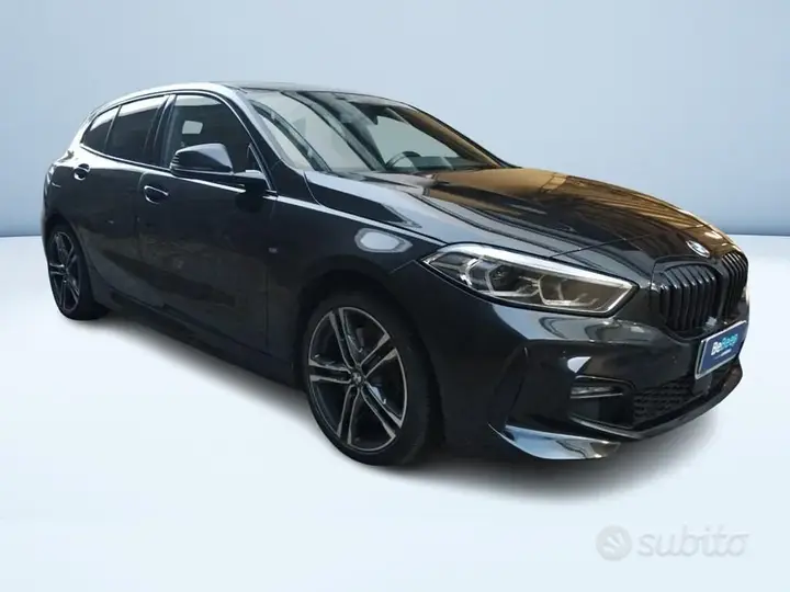 BMW 1 Series 2023 photo 3