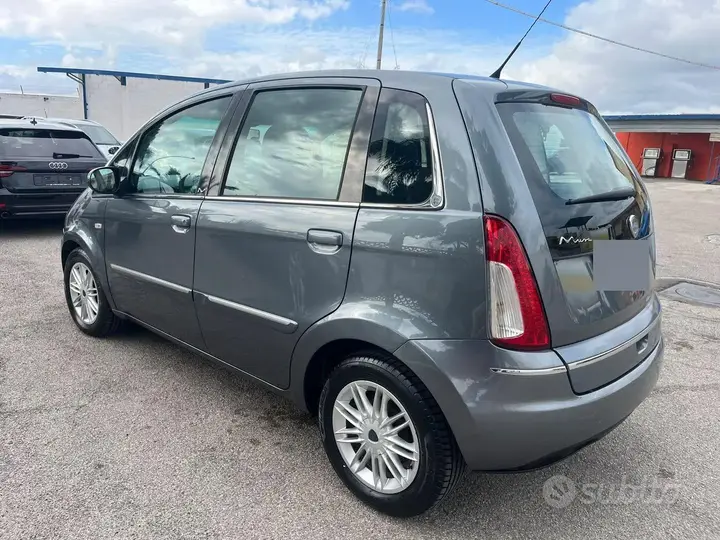 Lancia Musa 2010 photo 2