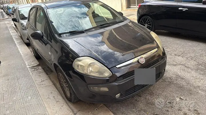 Fiat Punto Evo 2010 photo 2