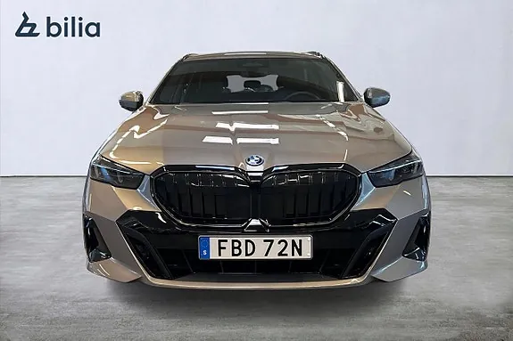 BMW 530E 2026 photo 5