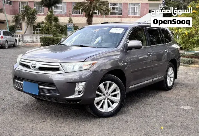 Toyota Highlander 2014 photo 2