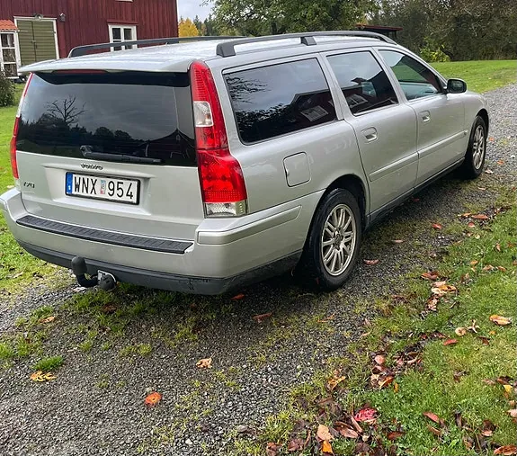 Volvo V70 2005 photo 4