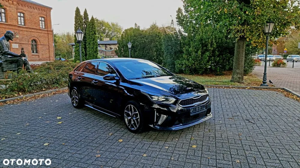 Kia Proceed