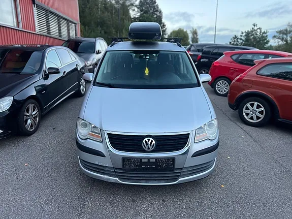 Volkswagen Touran 2008 photo 3