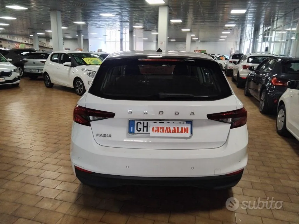 Skoda Fabia 2021 photo 5