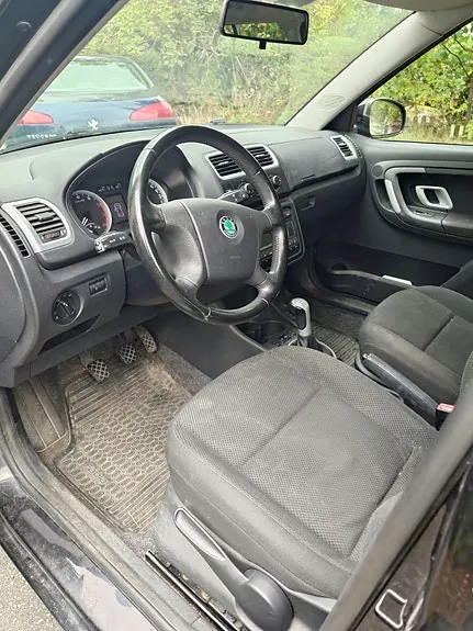 Skoda Fabia 2008 photo 5