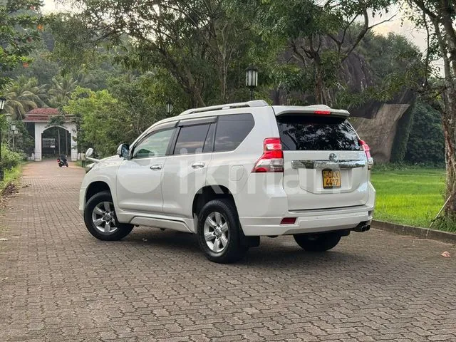 Toyota Land Cruiser Prado 2015 photo 2