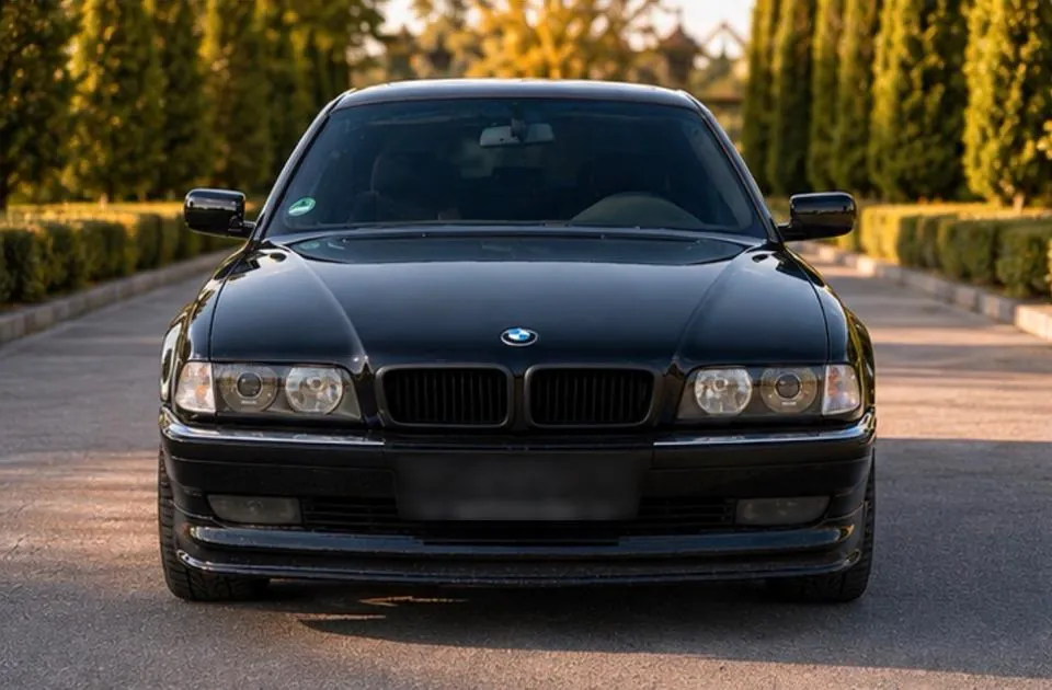 BMW 740I