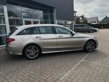 Mercedes-Benz C-Class 2019 photo 3
