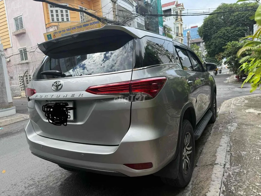Toyota Fortuner 2017 photo 3