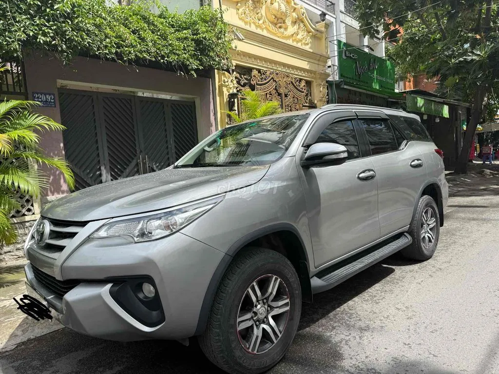 Toyota Fortuner 2017 photo 2