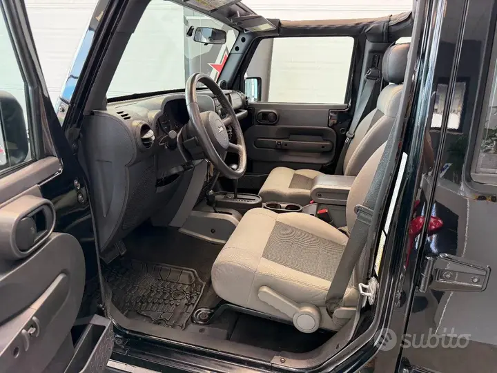 Jeep Wrangler Unlimited 2009 photo 3
