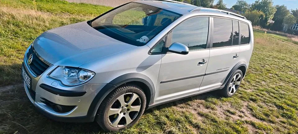 Volkswagen Touran Cross